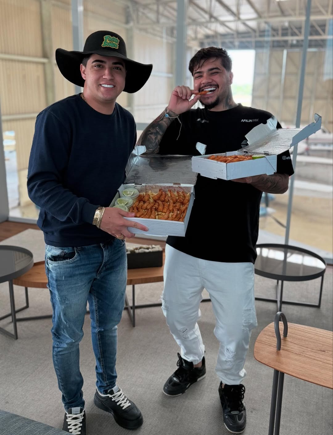 Clientes satisfeitos no Fast Portion